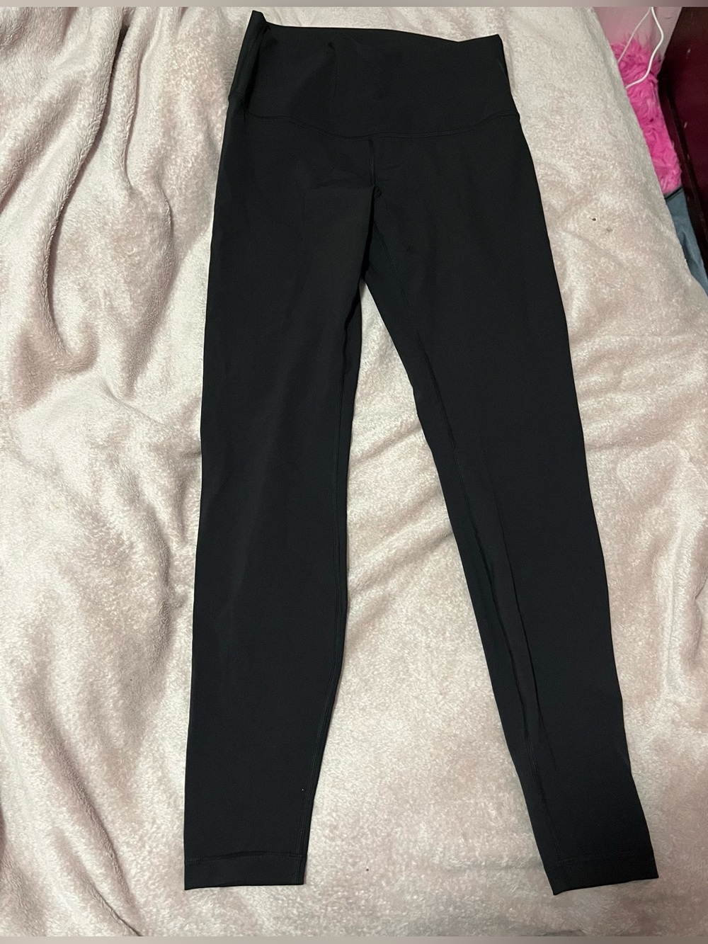 ⭐️lululemon women’s black tights size 10